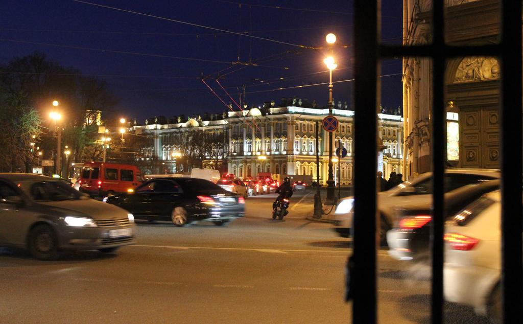 On Nevsky Prospekt Apartment San Petersburgo Habitación foto