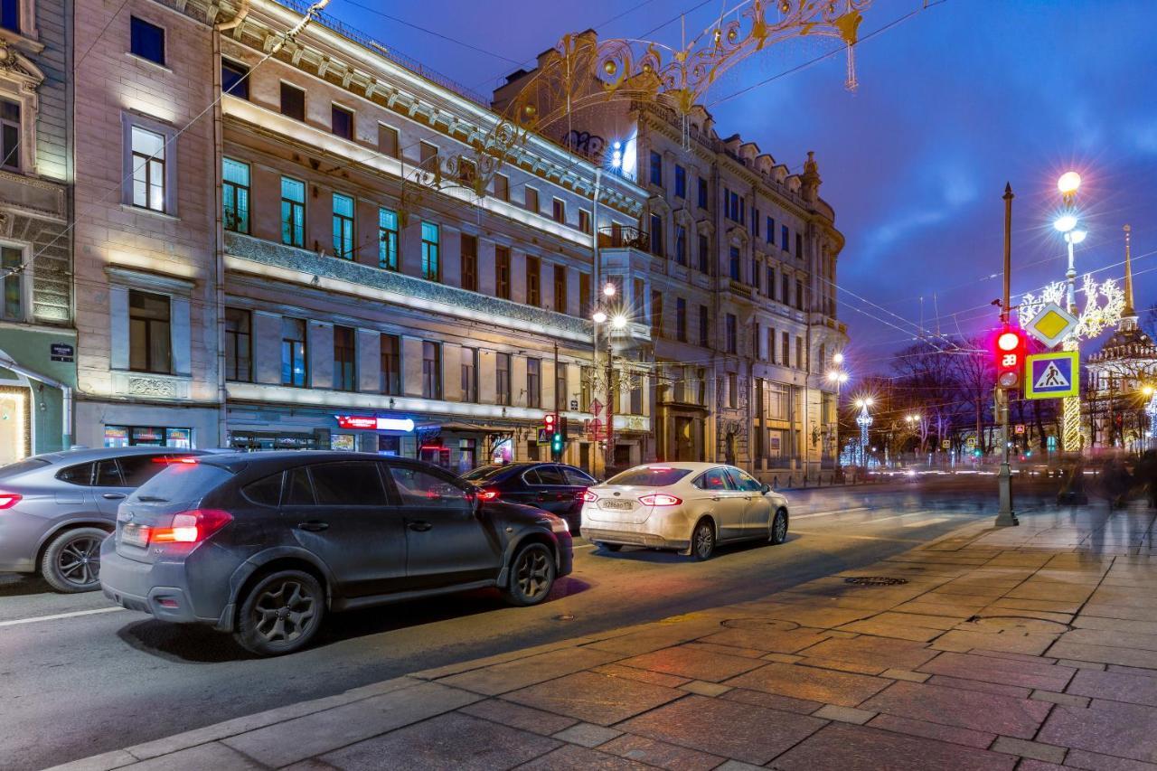 On Nevsky Prospekt Apartment San Petersburgo Exterior foto